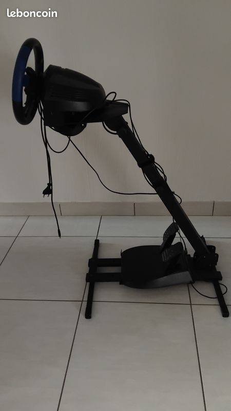 Volant Thrustmaster T150 + Pédalier + Support (image 3)