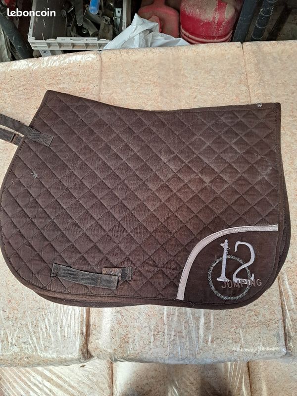 Achetez des tapis cheval imprimé parfaits pour votre cheval