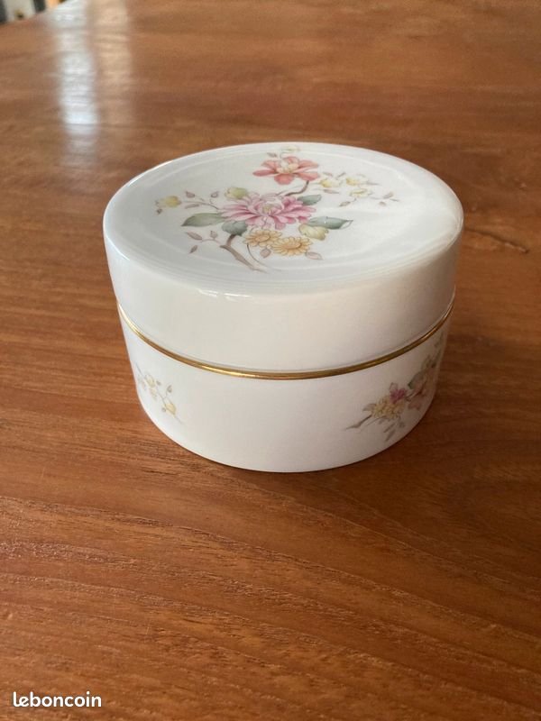 Bonbonnière porcelaine anglaise Royal Doulton (image 1)