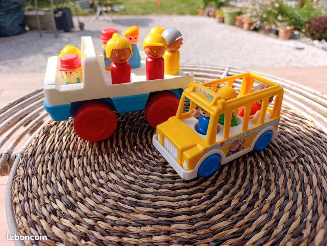 Lot véhicules bus scolaire et voiture chantier enfants jeux vintage années 80 Chicco spectra (image 1)