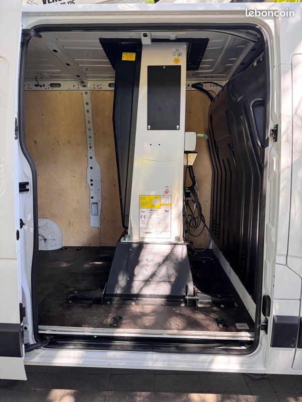 Renault Master nacelle f3500 l2h2 blue dci 145 versalift etl-32-125 fourgon traction 2020 – photo 9