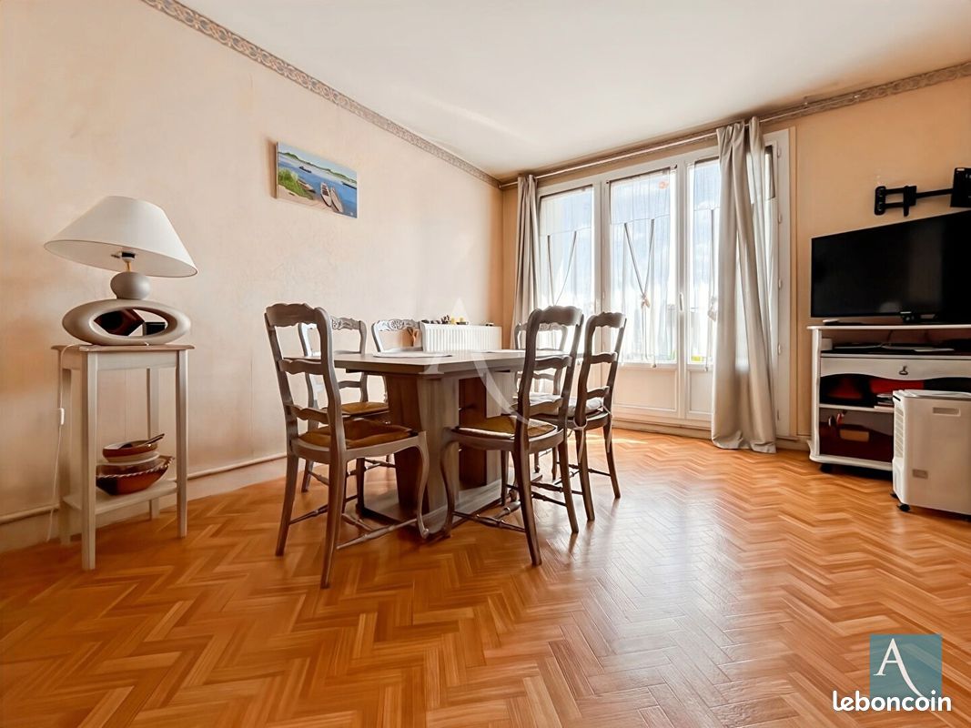 Appartement 3 pièces 57 m² · à Étampes · 57 m² · 114 000 €