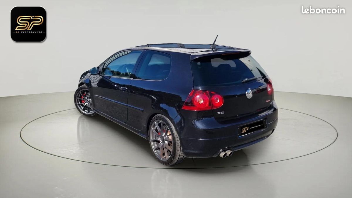 Volkswagen Golf 5 GTI Edition 30 – 2.0 TFSI 230ch – Boîte manuelle – Jantes STRÖM – Très bel état (image 4)
