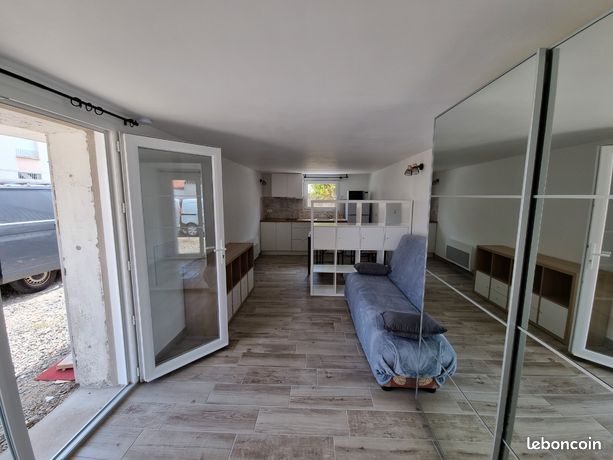 Location studio meublé 24m2