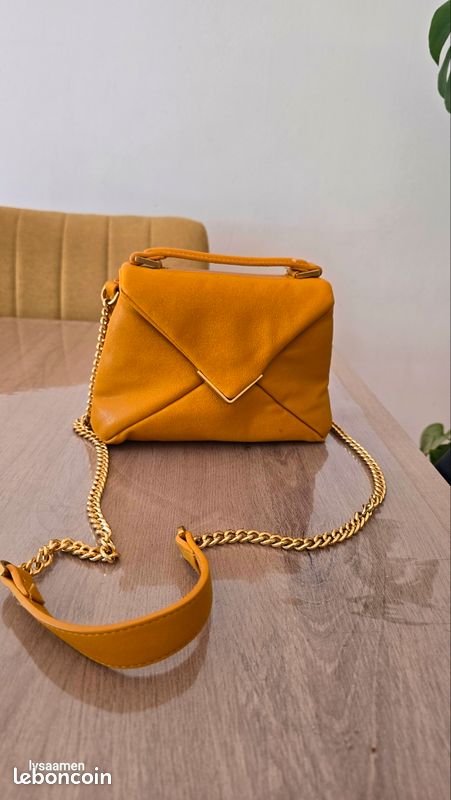 Petit Sac à Bandoulière Jaune Atmosphere - Chaîne Dorée - Fausse Cuir - Neuf