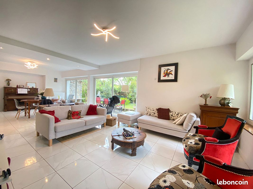 Maison 6 pièces 144 m² · à Mont-de-Marsan · 144 m² · 975 €/mois