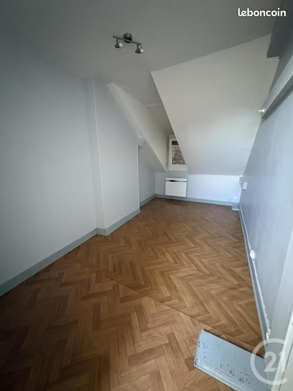 Appartement 2 pièces 26 m² · à Montdidier · 26 m² · 350 €