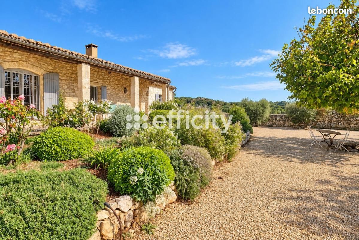 Maison 6 pièces 200 m² · à Maussane-les-Alpilles · 200 m² · 1 290 000 €