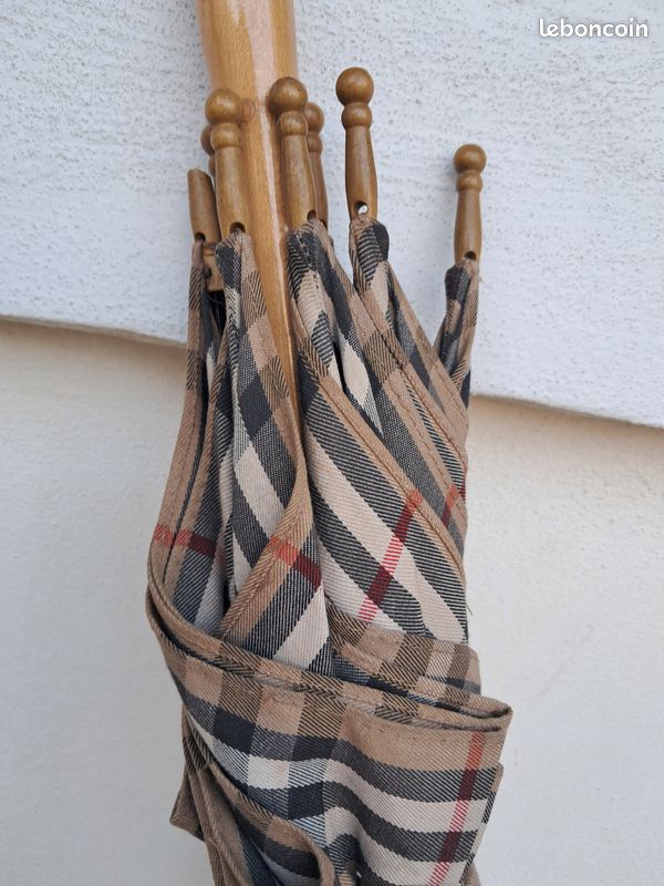 Parapluie BURBERRY vintage à canne en bois motif tissé Check (image 7)