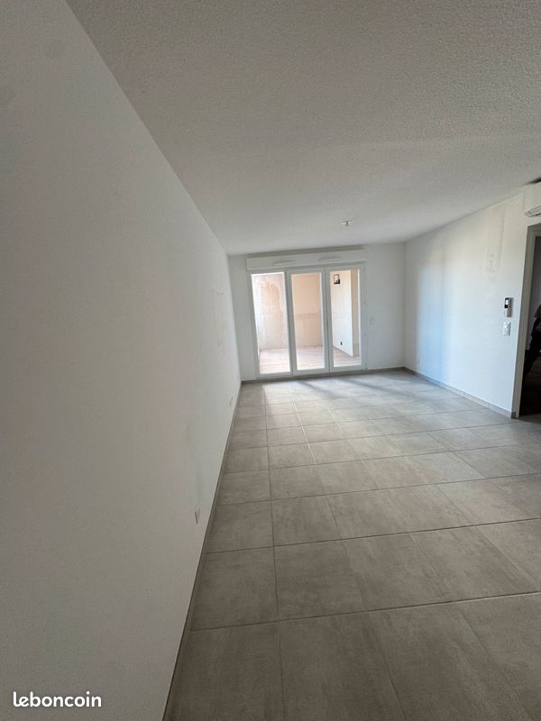 Appartement 2 pièces 46 m² · à Fréjus · 46 m² · 725 €