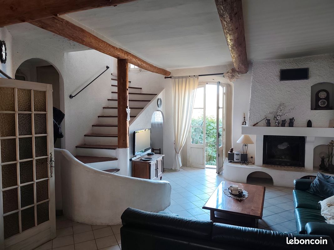 Maison 5 pièces 100 m² · à Volonne · 100 m² · 110 000 €