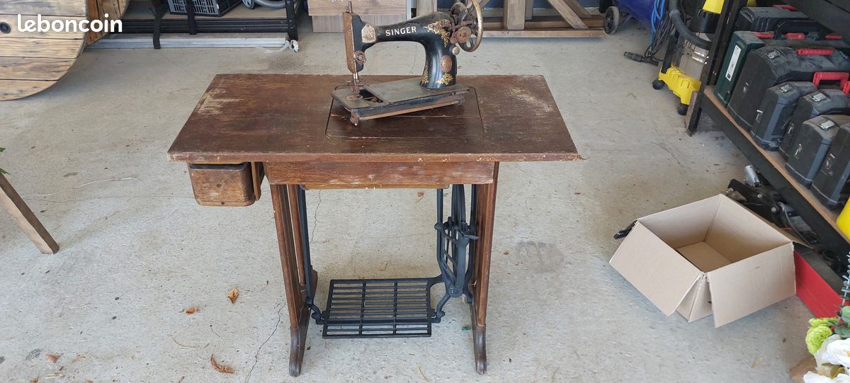 Machine à coudre Singer (image 1)