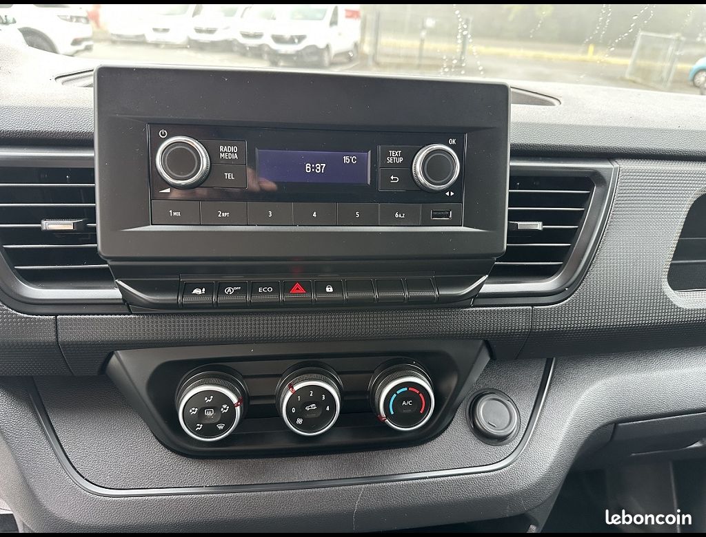 Renault Trafic CONFORT L2H1 CABINE APPROFONDIE 2L DCI 150 (image 10)