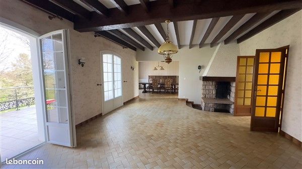 Maison 6 pièces 198 m² - Sainte-Fortunade 19490 (image 3)