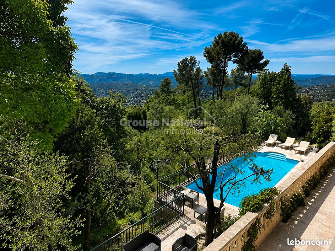 Maison 5 pièces 220 m² · à Cabris · 220 m² · 1 380 000 €