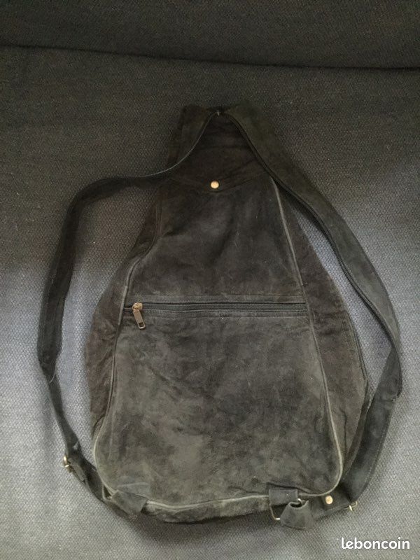 Sac à main noir à motifs cousus (image 5)