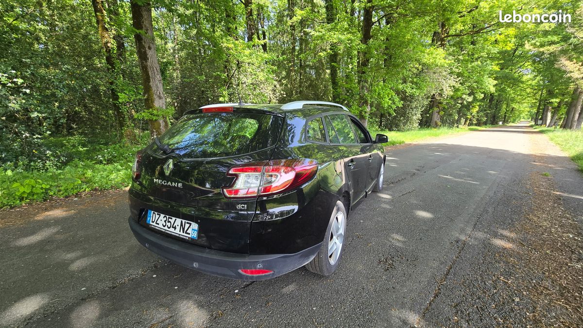 Renault megane break (image 2)