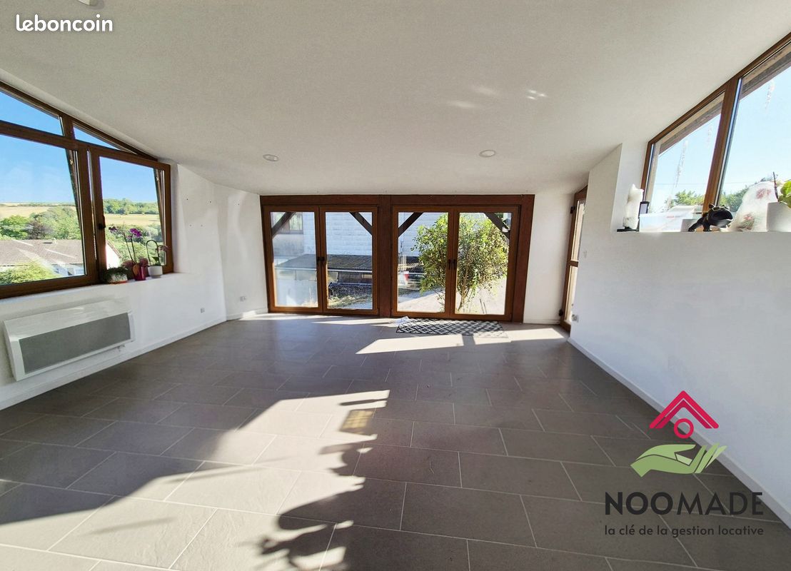 Appartement 5 pièces 117 m² · à Bousbach · 117 m² · 1 050 €/mois