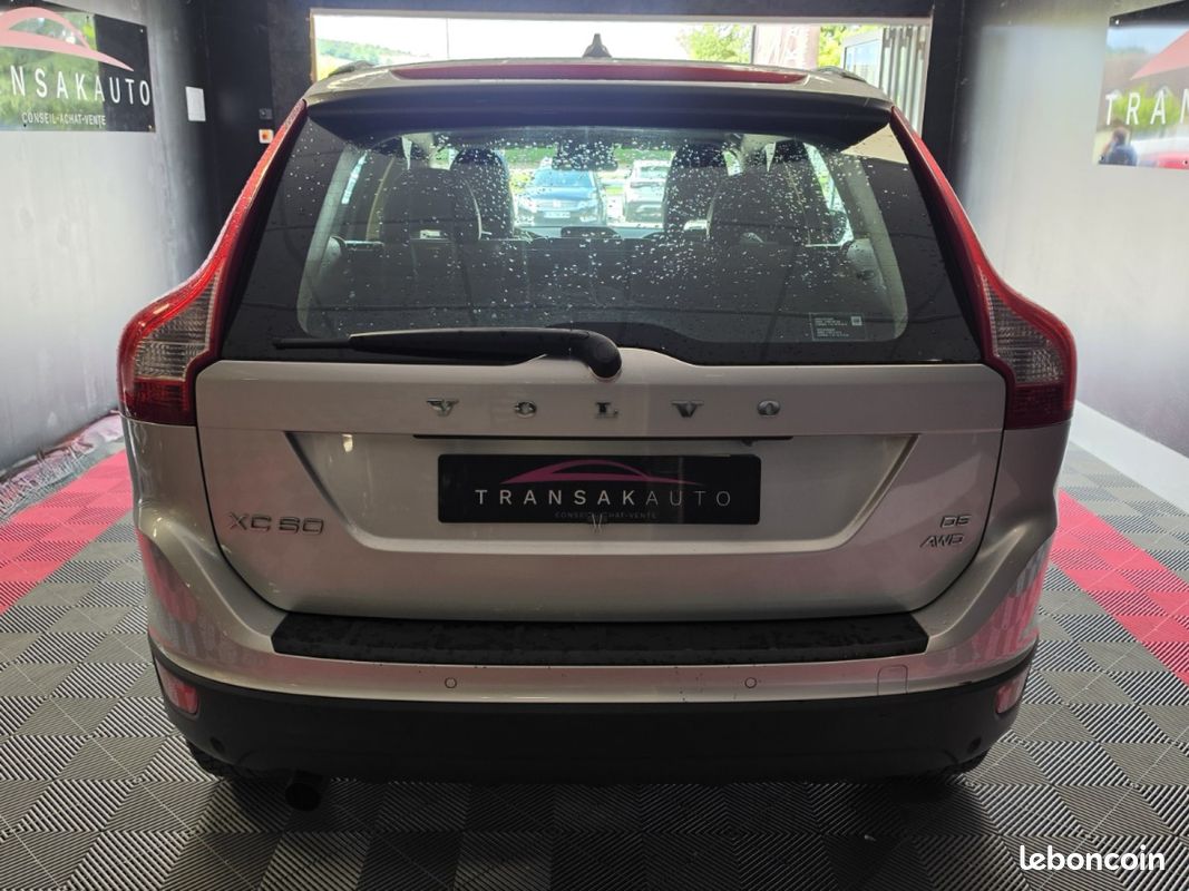 VOLVO XC60 D5 AWD Summum Geartronic A (image 3)