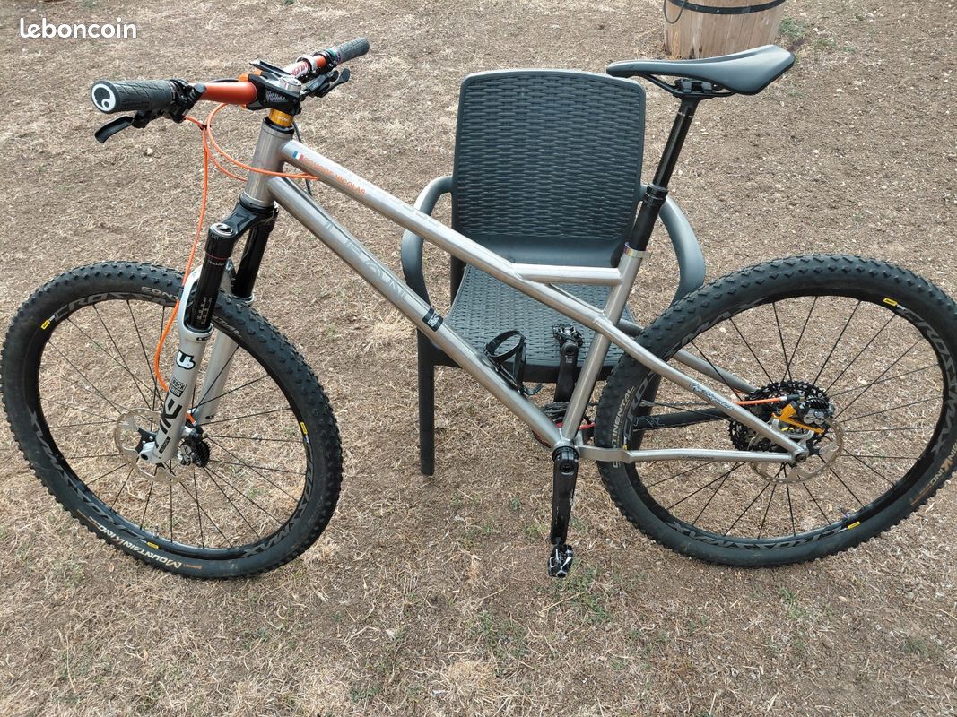 VTT Leon titane (image 2)