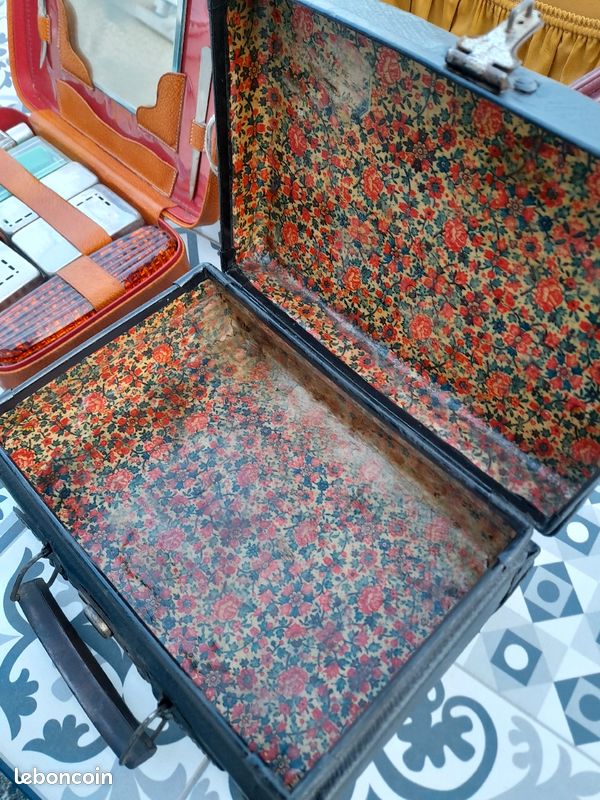 Lots de valisettes vintage (image 3)