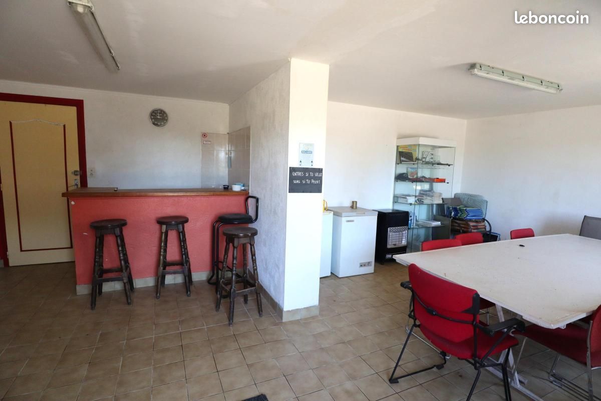 Propriété 12 pièces 239 m² (image 13)
