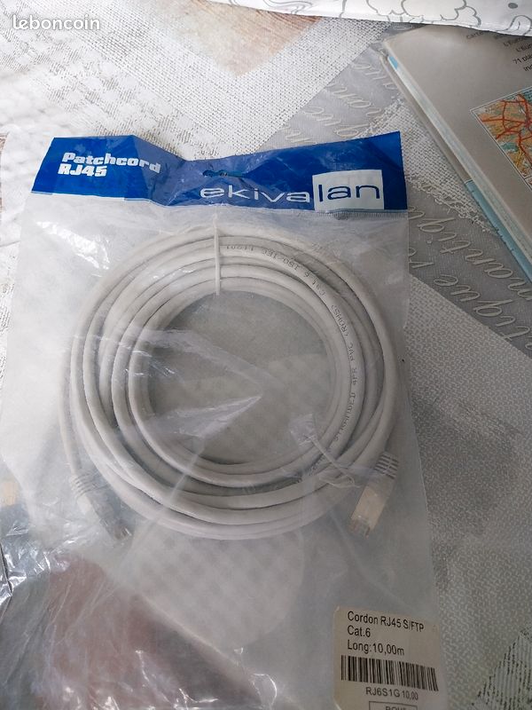 Cable reseau neuf 10m (image 2)