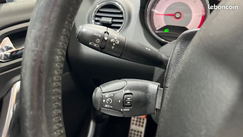 Peugeot 308 CC 2.0 HDI136 FAP ROLAND GARROS II (image 18)