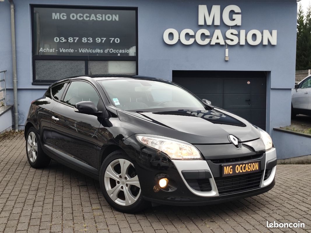 Renault Mégane III Coupé 1.9 dCi 130 cv (image 1)