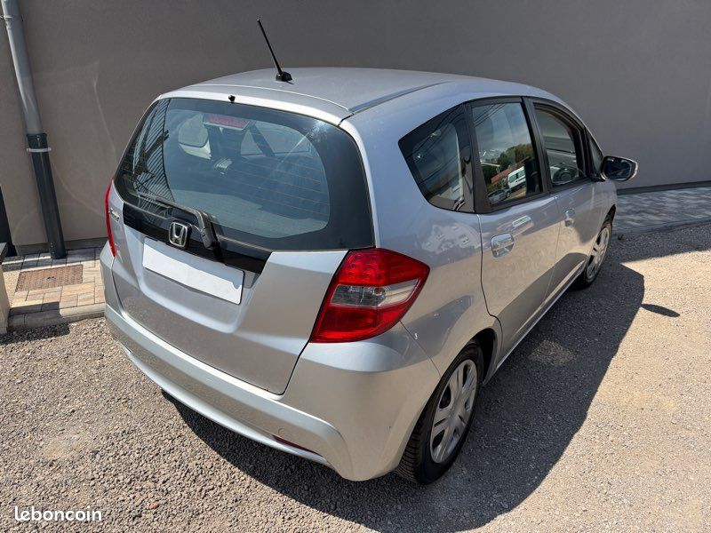 Honda Jazz Élégance 1.4 i-VTEC 100 cv 10/2014 1ere Main Clim Régulateur Bluetooth (image 4)