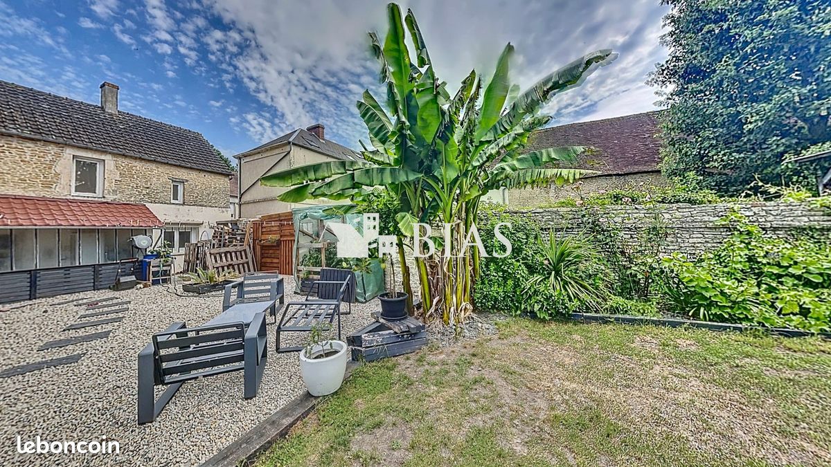 Maison 8 pièces 175 m² · à Mézidon Vallée d'Auge · 175 m² · 296 800 €