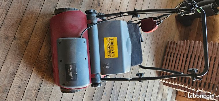 Scarificateur Électrique Einhell GE-SA 1640 - 1600W, 40cm Largeur, Bac 48L - Pour Pelouse Jusqu'à 800m²