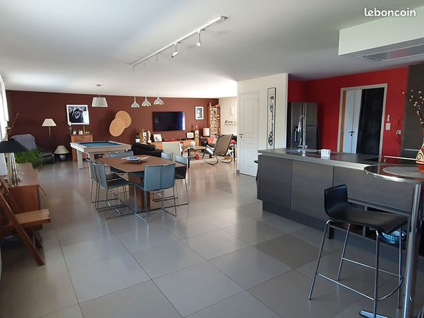 Loft/atelier/surface 4 pièces 170 m²