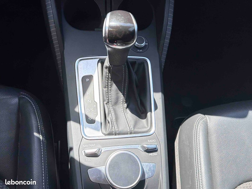 AUDI Q2 35 TFSI 150 S tronic 7 S line (image 13)