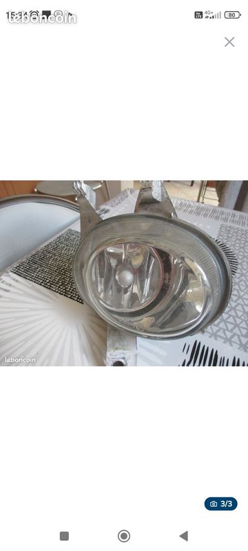 Feux anti brouillard 206 Peugeot 24 euros (image 1)