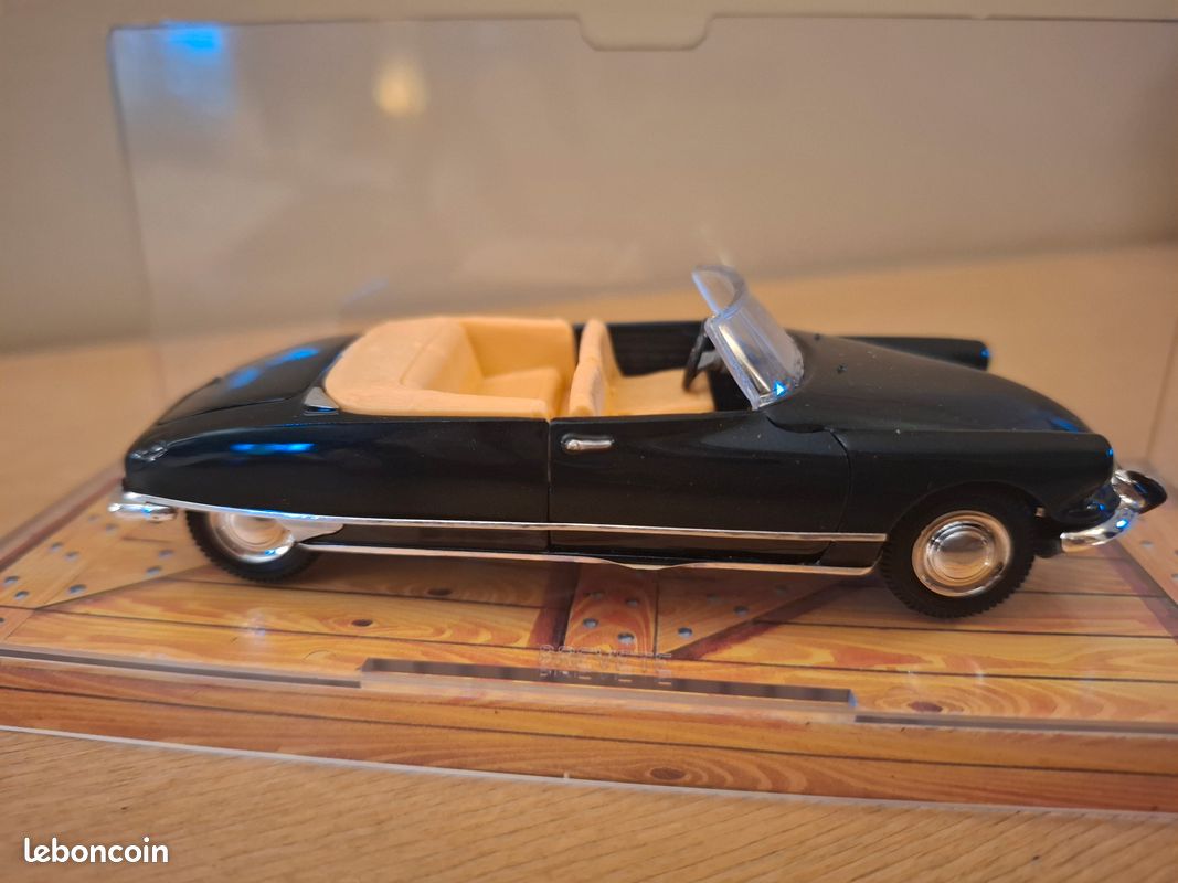 NOREV CITROEN DS 19 POLICE GENDARMERIE 1/43e SORT DE COLLECTION EUR 9