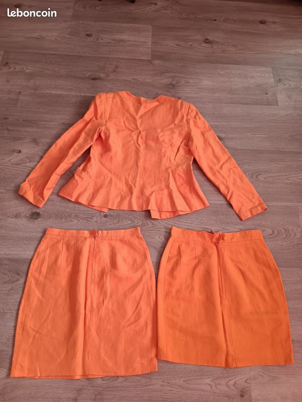 Veste et jupe (image 1)