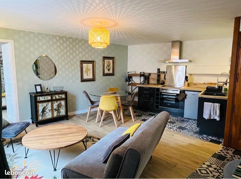 Appartement 3 pièces 50 m² · à Largentière · 50 m² · 490 €