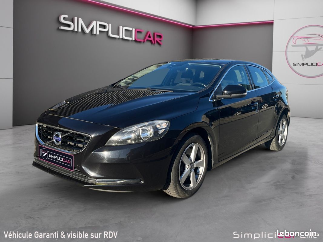 VOLVO V40 BUSINESS CAMERA DE RECUL /D2 120 Momentum Business Geartronic A (image 4)