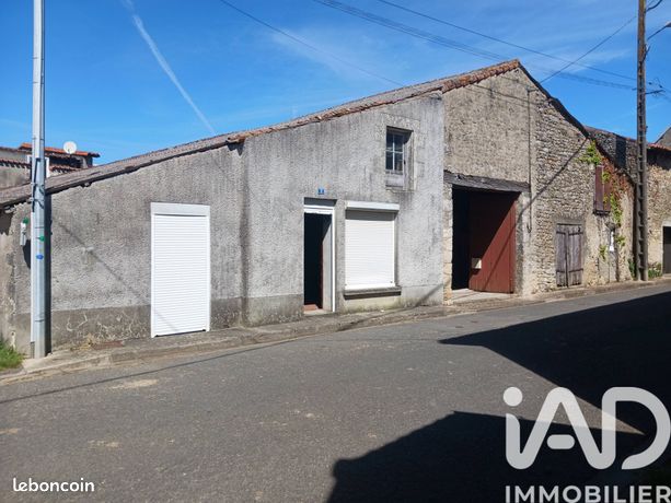 Parking/box 225 m² Saint-Secondin