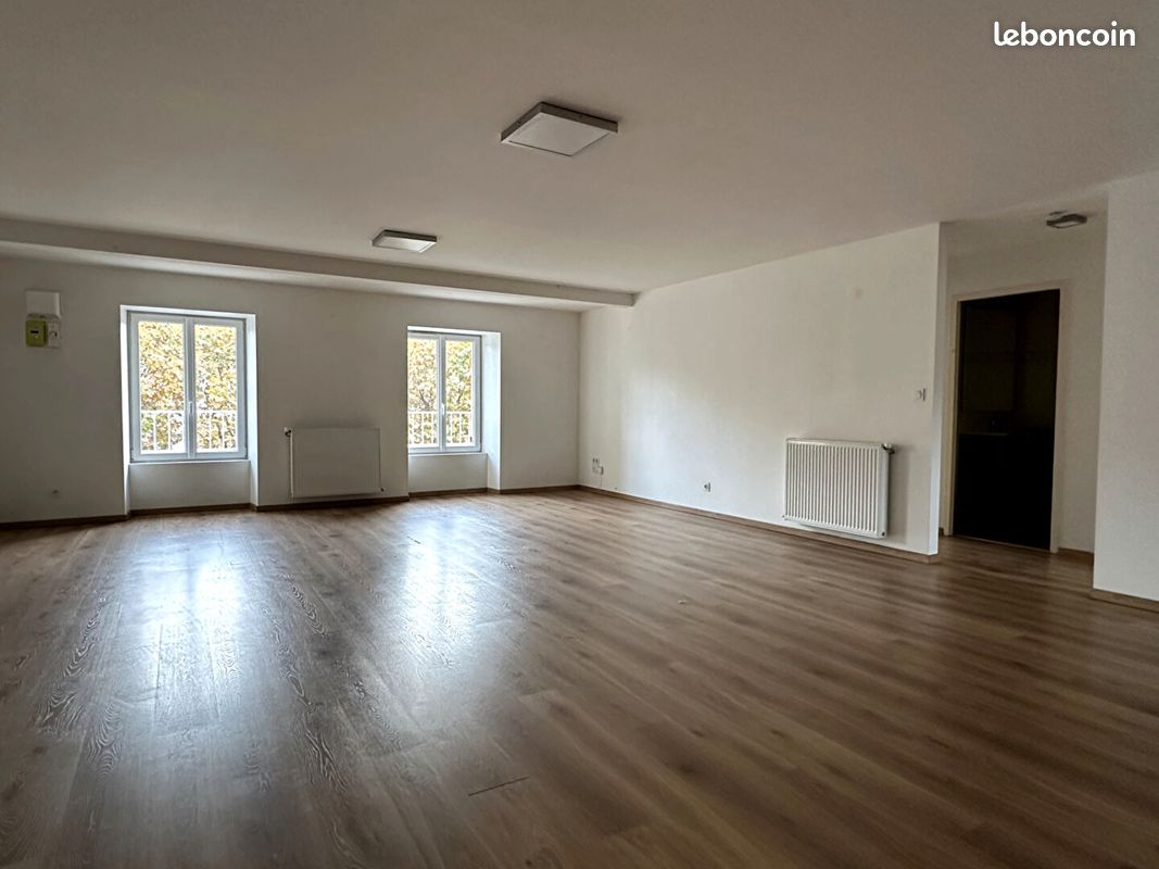 Appartement 3 pièces 104 m² · à Romans-sur-Isère · 104 m² · 810 €/mois