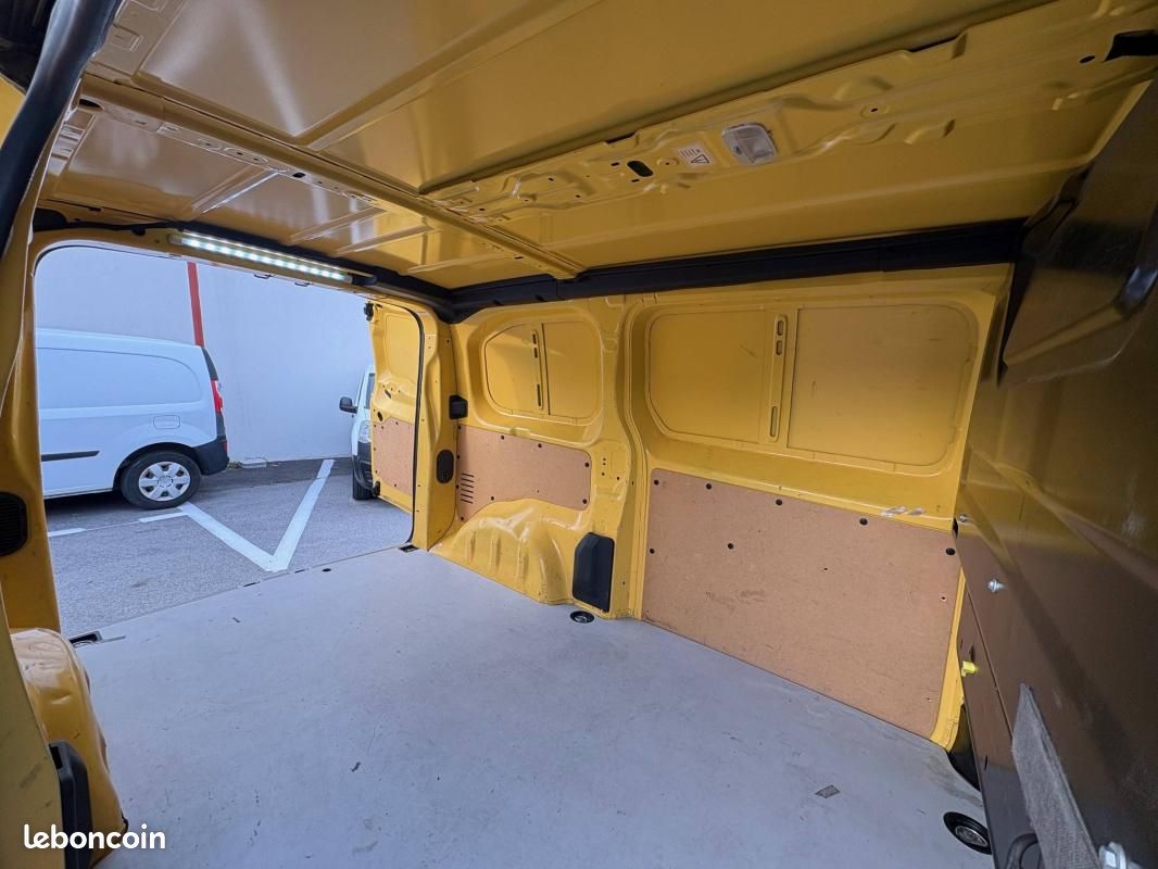 Citroën Jumpy M 1.6 BLUEHDI 95 CONFORT 3 PL (image 9)