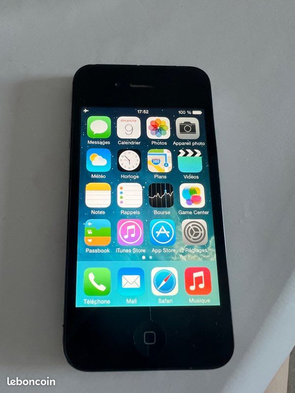 IPhone 4 (image 1)