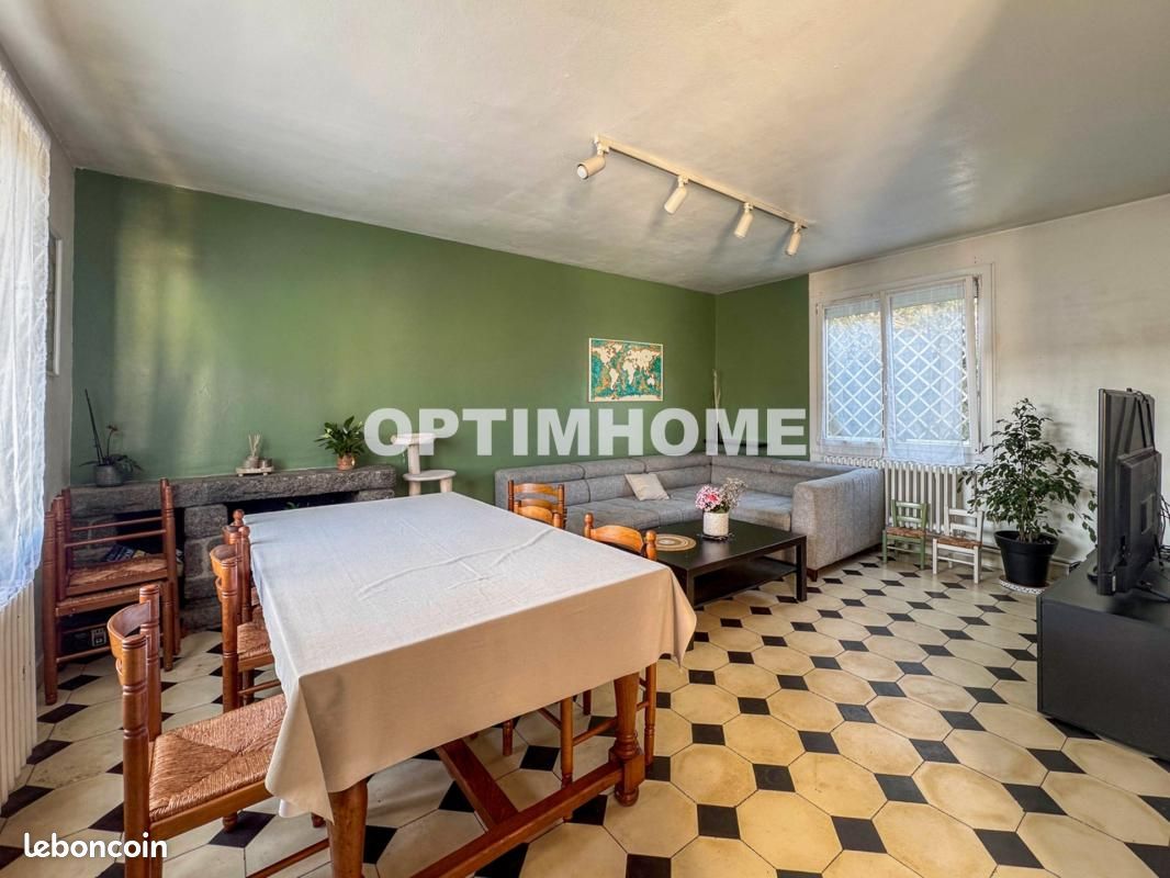 Maison 7 pièces 196 m² · à Cholet · 196 m² · 198 900 €