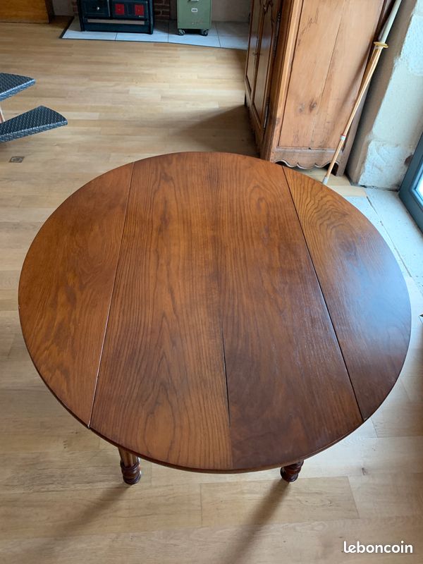 Table chêne (image 1)