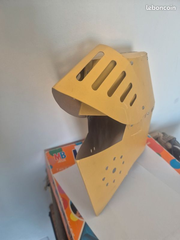 Casque chevalier (image 2)