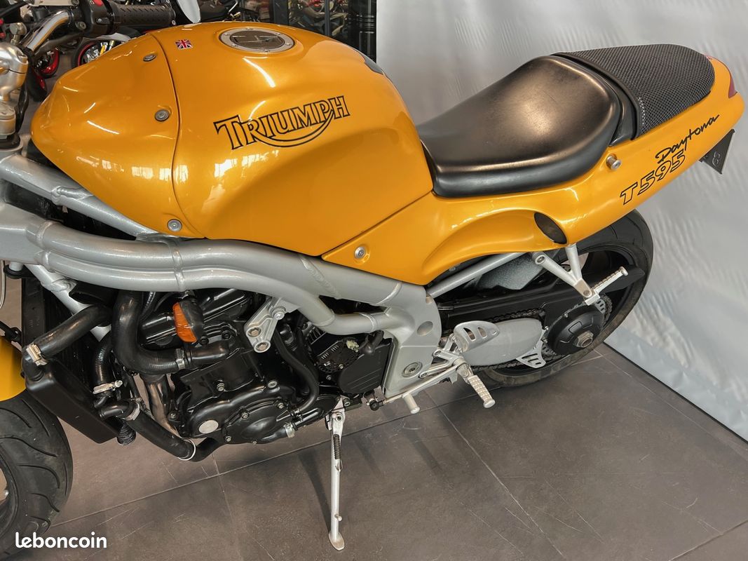 Triumph T595 For Sale TRIUMPH 955 T595 Daytona 1998 VENTE