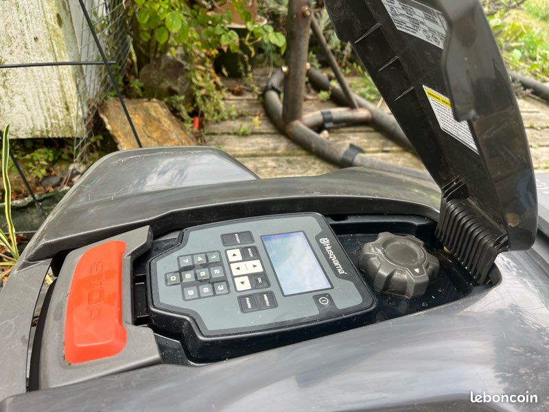 Robot tondeuse huskvarna (image 3)