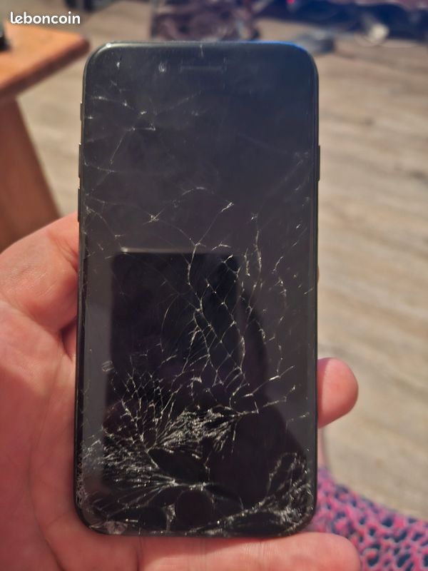 IPhone 7 (image 4)