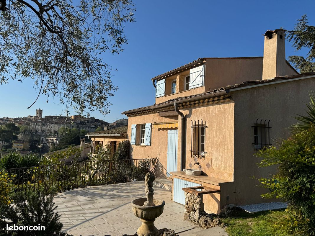 Maison 5 pièces 108 m² · à Vence · 108 m² · 2 590 €/mois